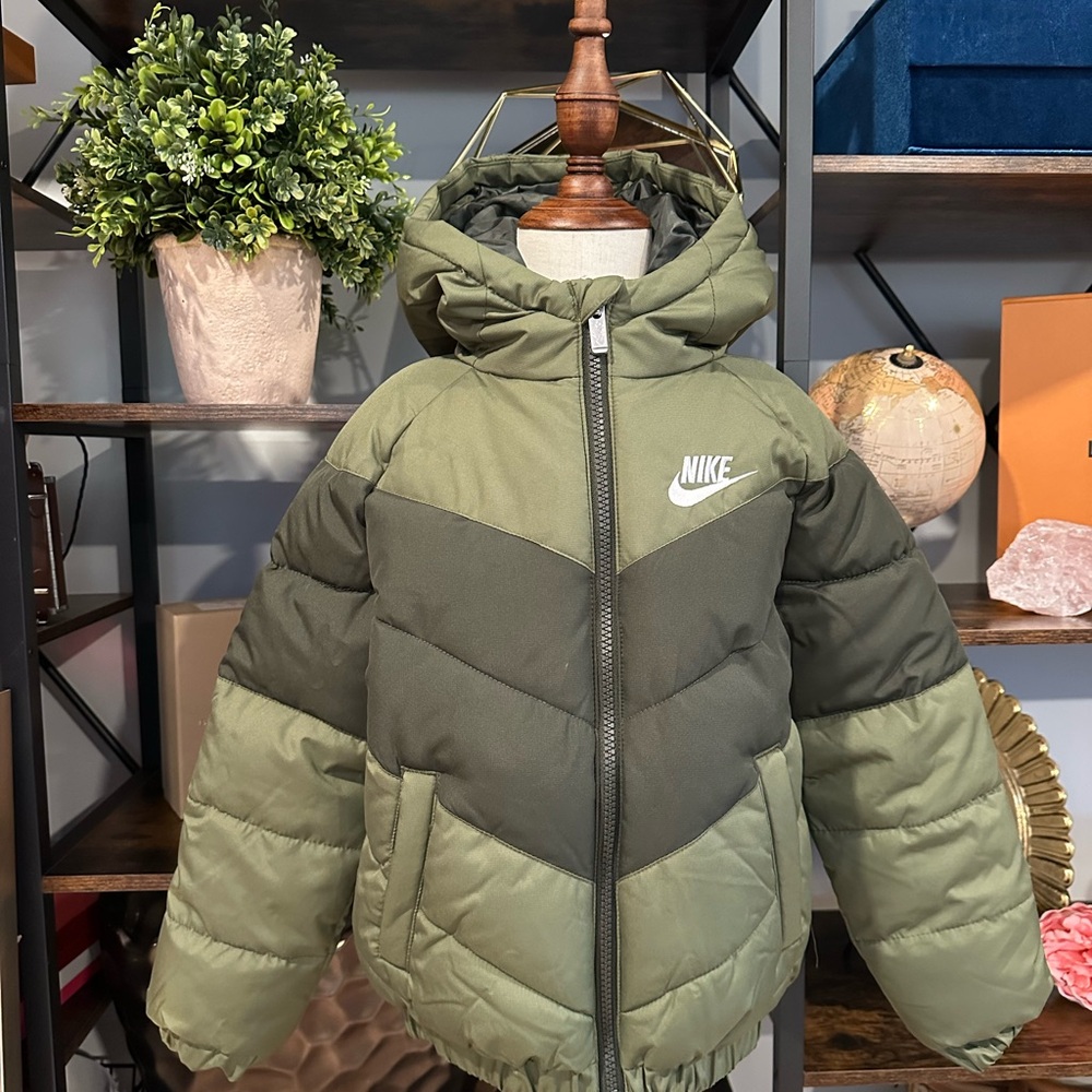 Nike Olive and Sage Hooded Puffer Jacket - Picture 3 of 14